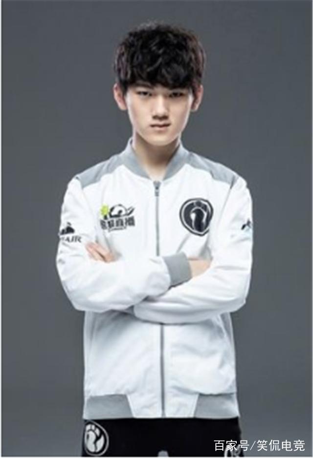 LoL Esports官方推特：这些年来，Faker和他的队友们